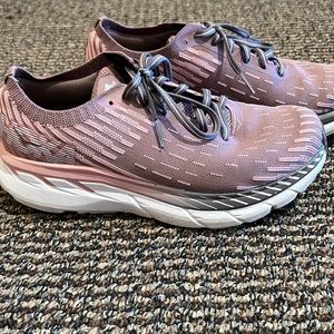 Hoka Clifton